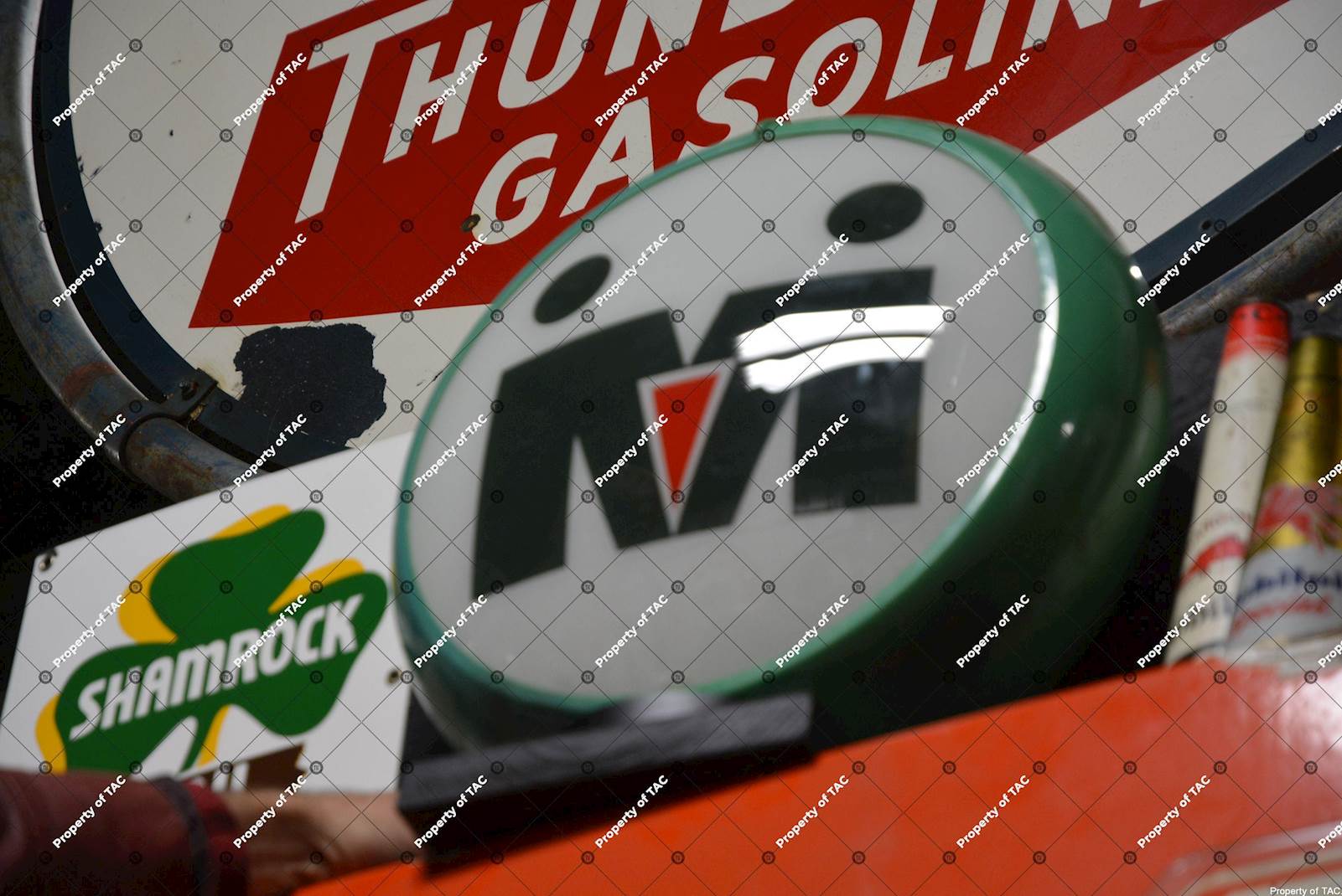 (Midland) M logo 13.5 single globe lens"