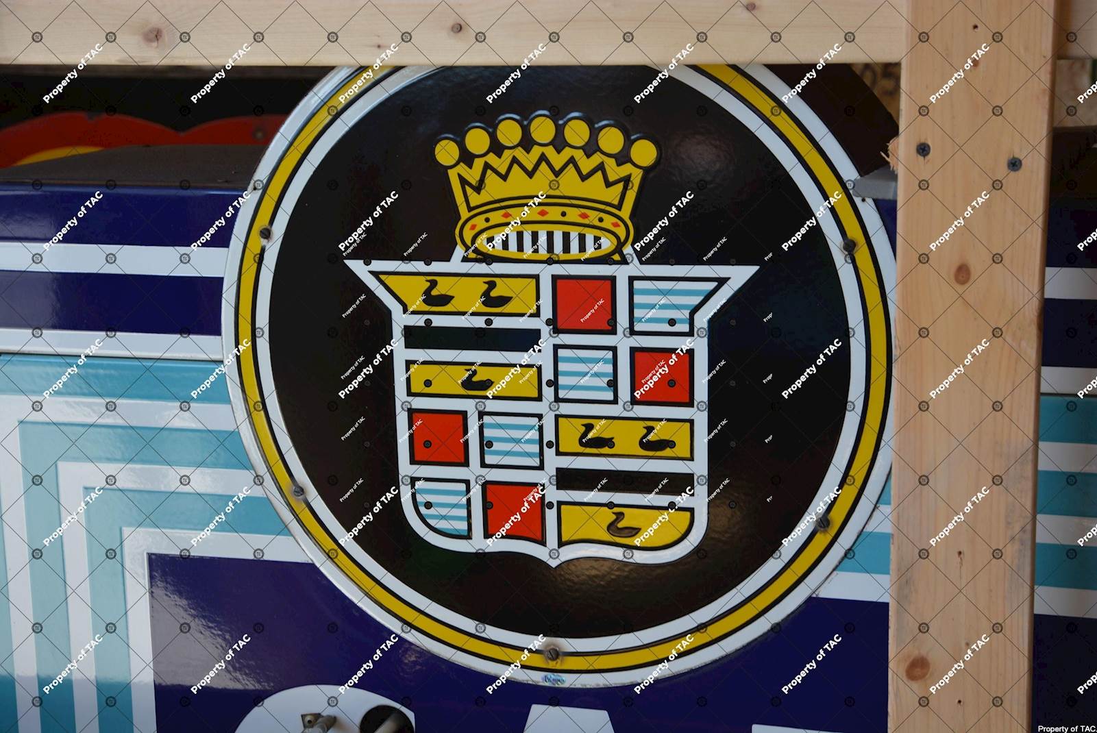 (Cadillac) Crest Sign