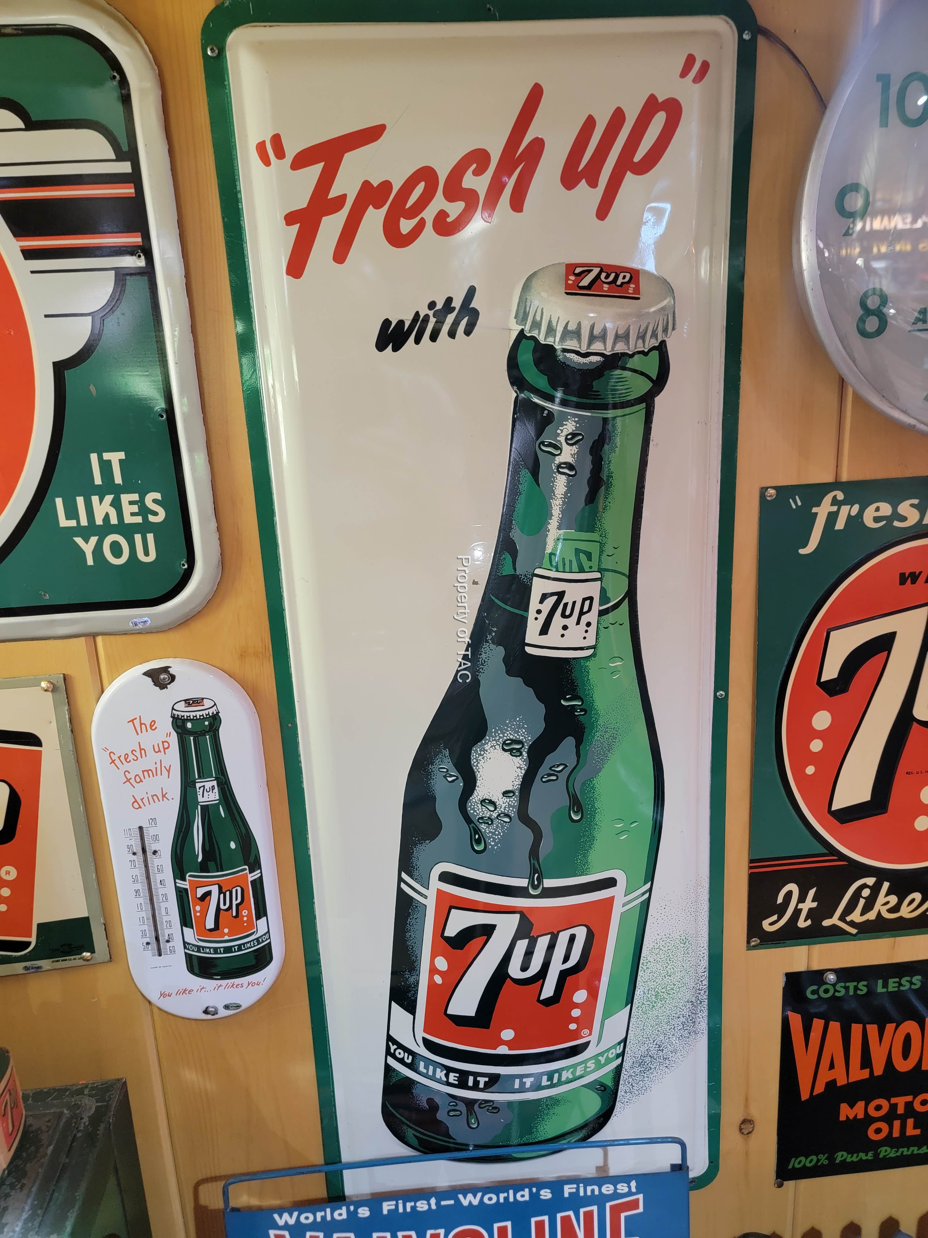 "Fresh Up" with 7up w/Bottle Metal Sign