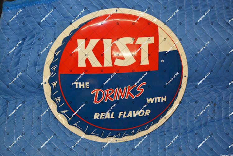 Kist The Drinks with Real Flavors" sign"
