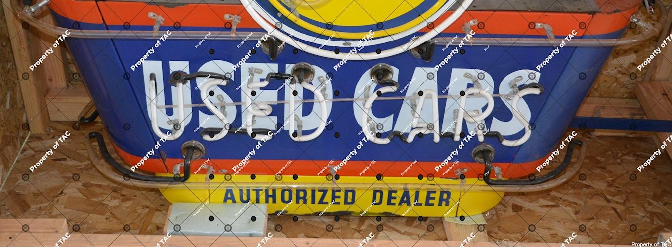 (Chevrolet) Used Cars Authorized Dealer neon sign