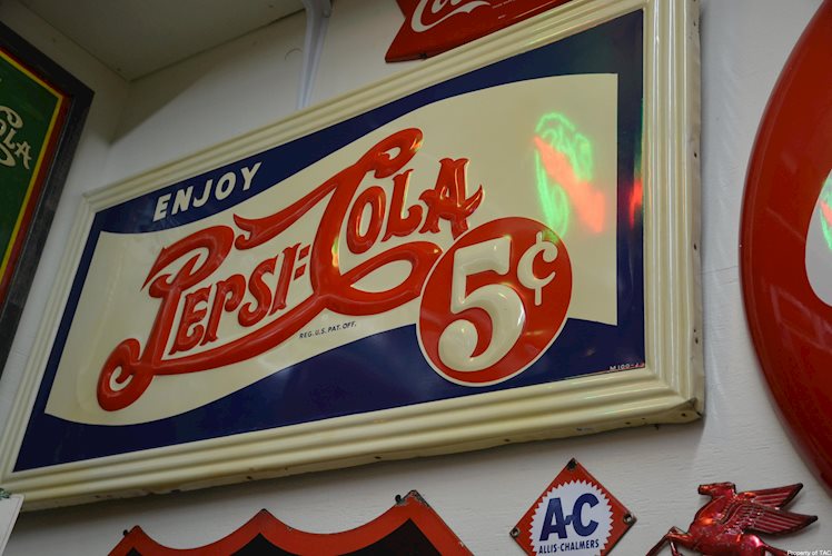 Enjoy Pepsi: Cola 5 cent