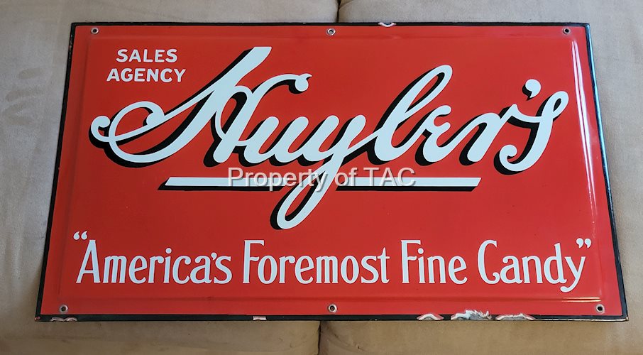 Huyloers Americas Foremost Fine Candy SSP Porcelain Sign