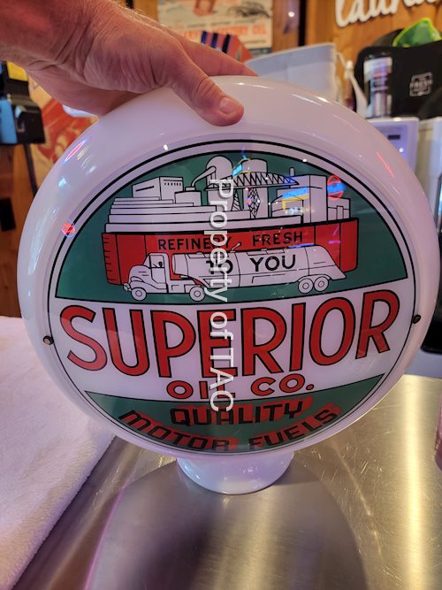Superior Oil Co. w/Refinery & Tanker Image 13.5" Globe Lens