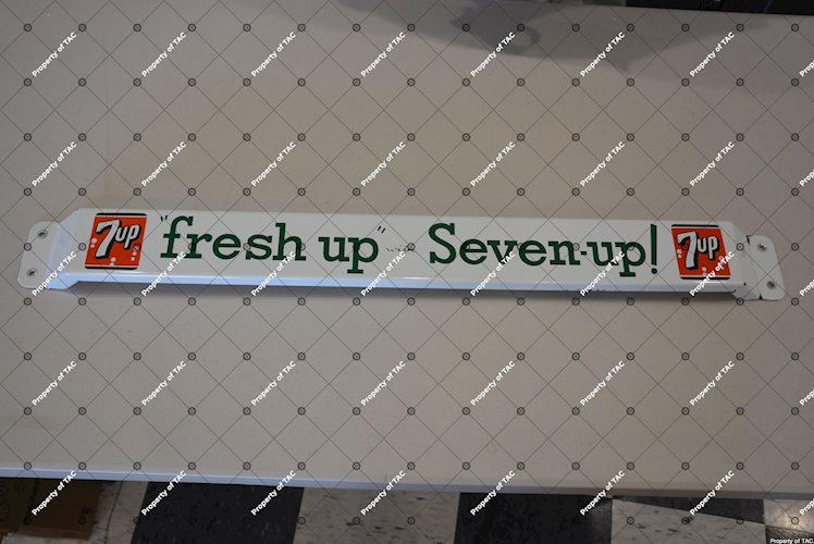 Fresh Up with 7up sign