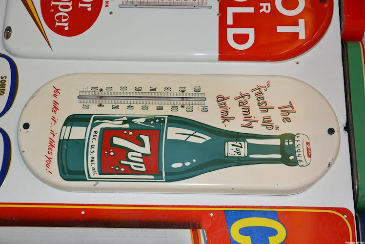 7up The fresh up family drink thermometer