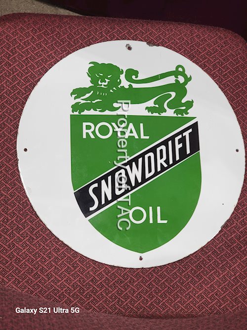 Royal Snowdrift Oil w/Logo Porcelain Sign