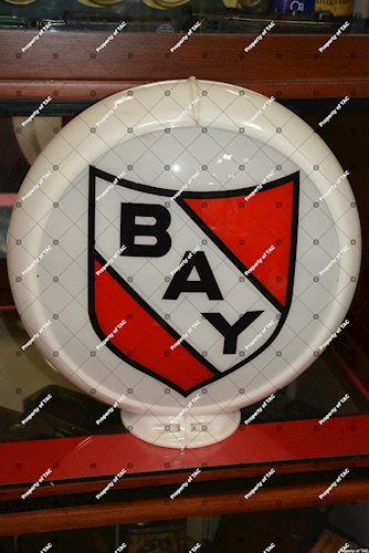 Bay w/logo 13.5 single globe lens"