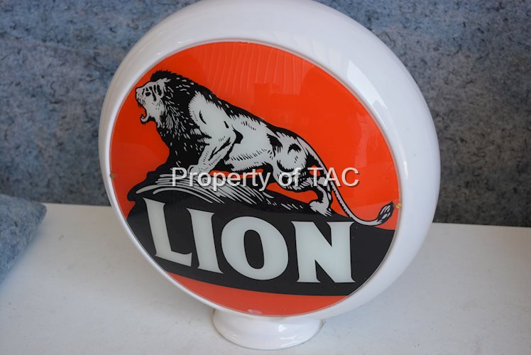 Lion Standing on Rock 13.5" Single Globe Lens