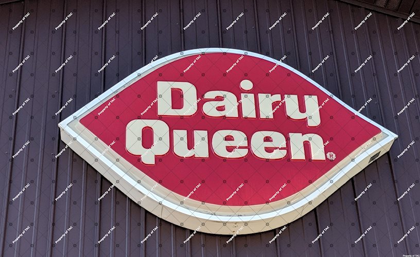 Large Dairy Queen Plastic Light Up Sign w/ Can Single Sided