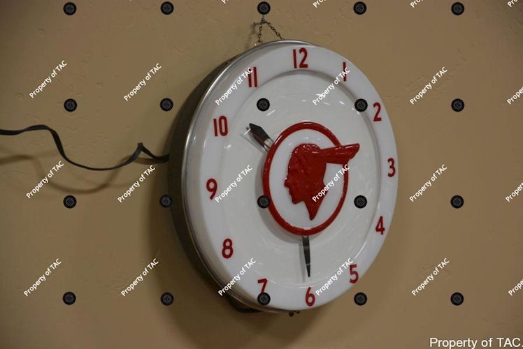(Pontiac) Full Feather Clock