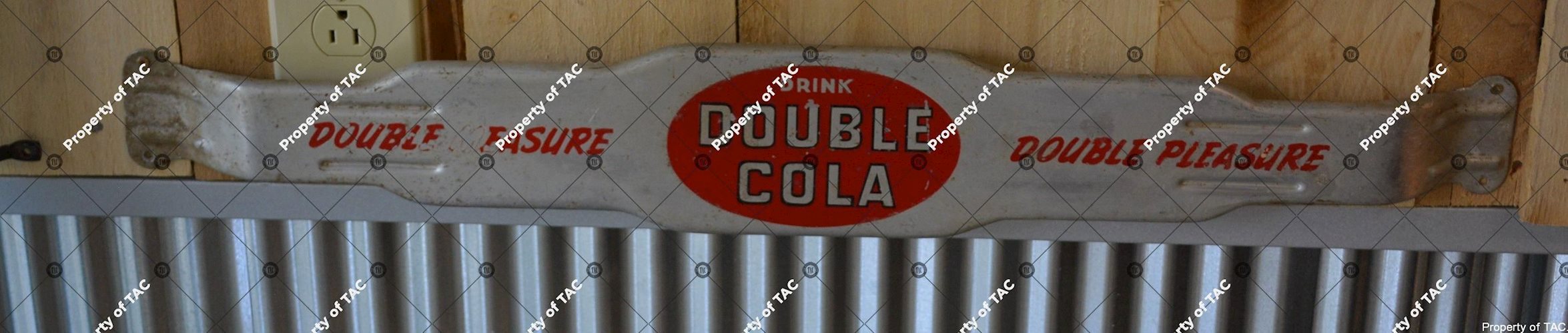 Double Cola Double Pleasure" door push"