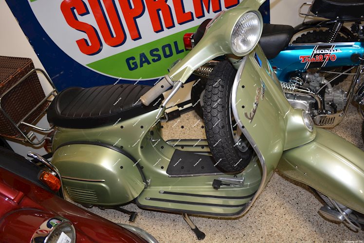 Vespa Super Motor Scooter restored