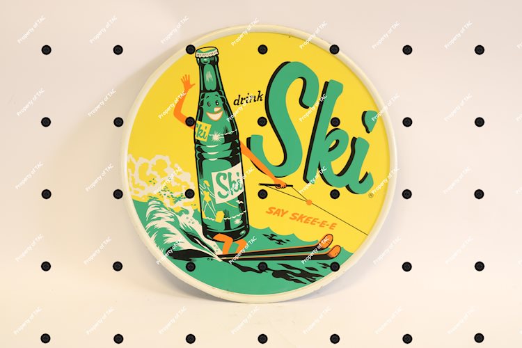 Drink Ski w/bottle skiing sign