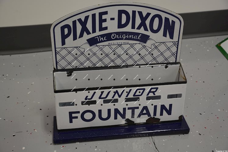 Pixie-Dixon Junior Fountain display
