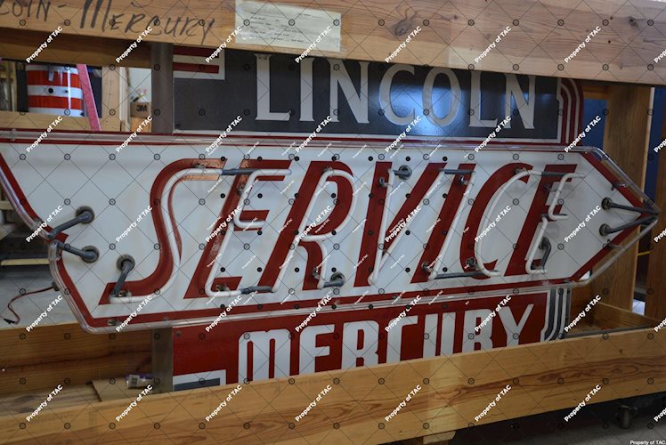 Lincoln Mercury Service neon sign