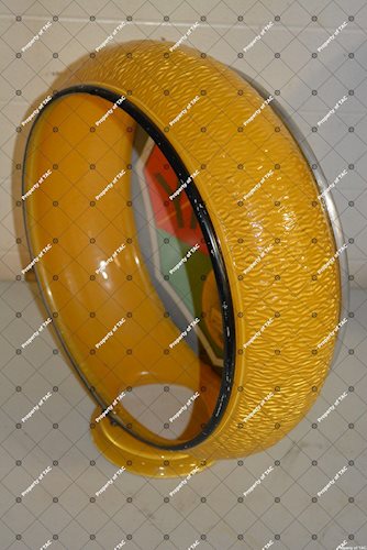 Yellow Ripple Globe body