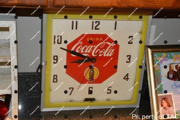 Drink Coca-Cola clock w/bottle