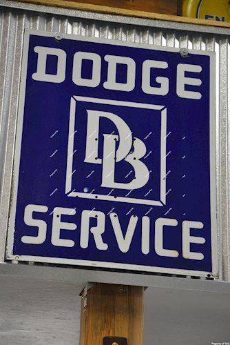 Dodge Service w/logo sign