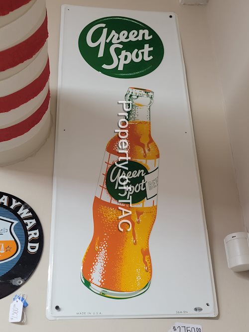 Green Spot w/Bottle Metal Sign