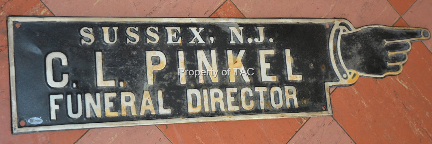 Pinkel Funeral Director Sussex, NJ finger pointing signs