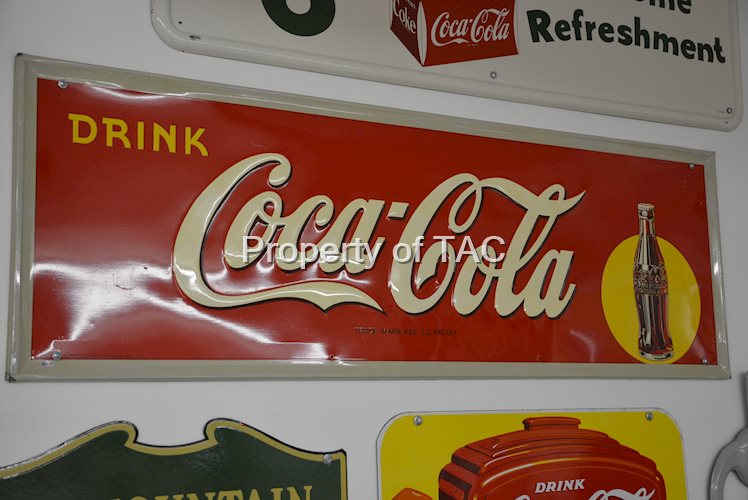 Drink Coca-Cola w/bottle in yellow circle