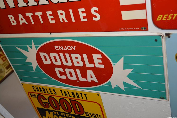 Enjoy Double Cola sign